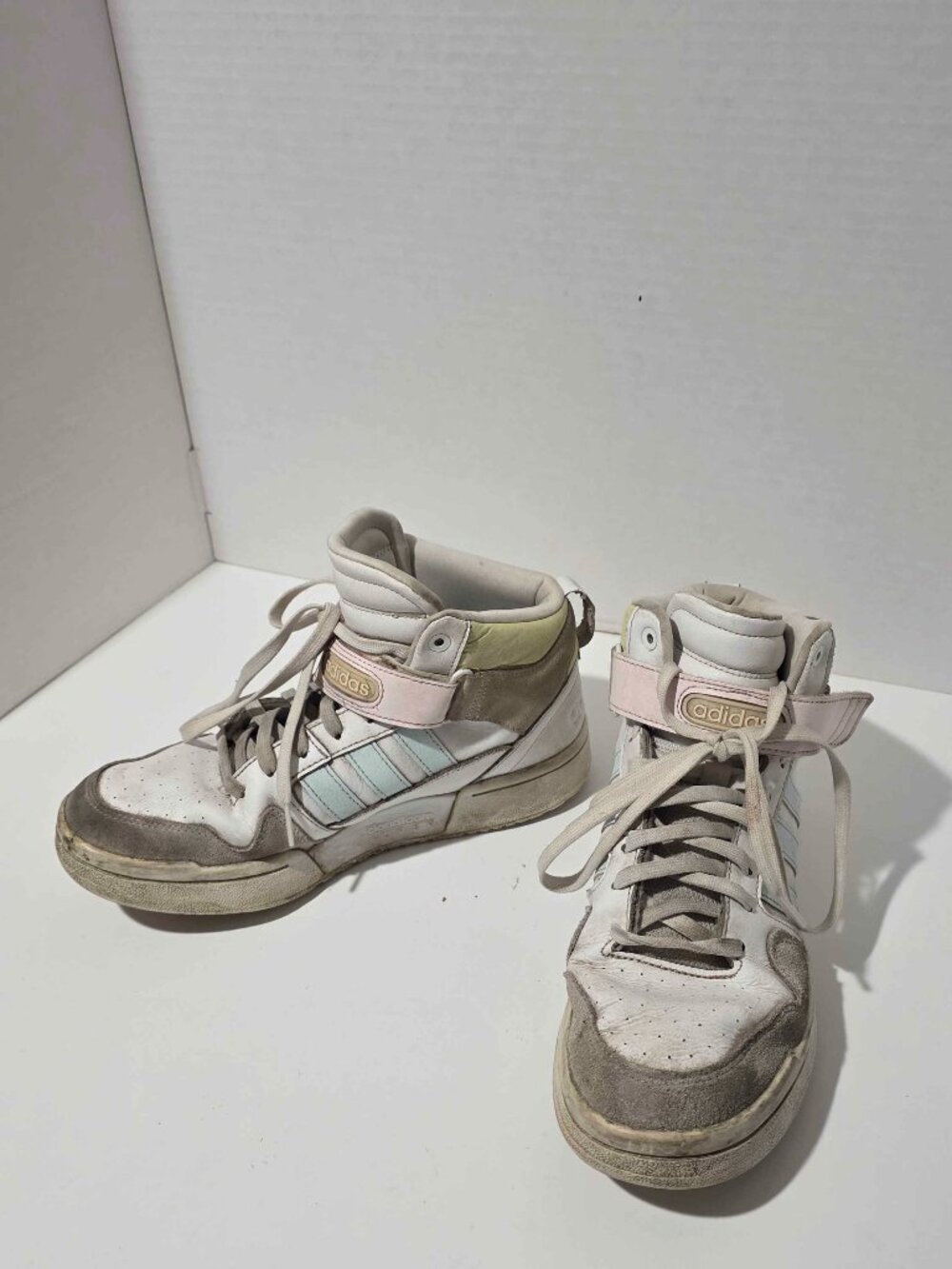 Adidas Postmove Mid Cloudfoam Basketball Shoes White Blue Pink GY9582 Sz 9